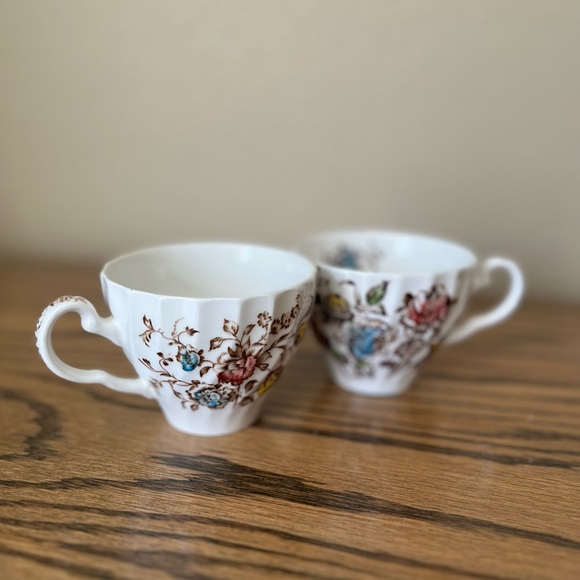 Johnson Brothers Teacups - Picture 2 of 4